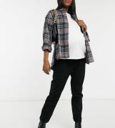 In The Style Maternity x Dani Dyer - Jeans med lige ben og taljekant over maven i sort