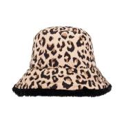 Bucket hat with animal print