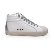 Hvide høje sneakers med grå detaljer