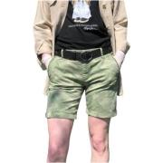 Camouflage Bermuda Shorts med dekorative nitter