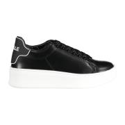 Sporty Sorte Sneakers med Kontrastdetaljer