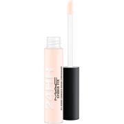 MAC Cosmetics Studio Fix 24-Hour Smooth Wear Concealer NW10