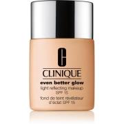 Clinique Even Better Even Better Glow Light Reflecting Makeup SPF