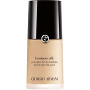 Giorgio Armani Luminous Silk Foundation 4 Light, Golden