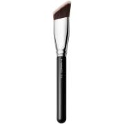 MAC Cosmetics Wedge Foundation Brush 171S