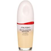 Shiseido RevitalEssence Skin Glow Foundation SPF30 120 Ivory