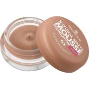 essence Natural Matte Mousse Foundation 03