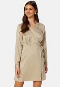 BUBBLEROOM Destinee wrap dress Light nougat 44