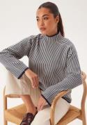 VERO MODA Vmgold Ls Highneck Pinstripe P Navy Blazer Detail:w. Birch XS