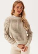 VERO MODA Vmuranus Ls Oneck Cropped Pull Birch Detail:w. Silver Mink  S