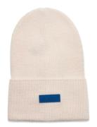 Svknight Hat 3005 U Accessories Headwear Beanies Cream Svea