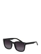 Katya Recycled Iconic Retro Sunglasses Accessories Sunglasses D-frame- Wayfarer Sunglasses Black Pilgrim