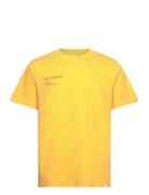 Brody T-Shirt Tops T-Kortærmet Skjorte Yellow Les Deux