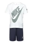 Nkb Futura Short Set / Futura Short Set Sport Sets With Short-sleeved T-shirt Multi/patterned Nike