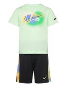 Nkb B Nk Hazy Rays Tee Short S Sport Sets With Short-sleeved T-shirt Green Nike