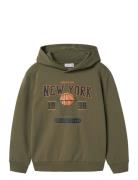 Nkmvugo Ls Nreg Sweat Wh Bru Tops Sweatshirts & Hoodies Hoodies Khaki Green Name It