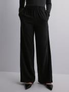 Selected Femme - Vide bukser - Black - Slftinni-Relaxed Mw Wide Pant N Noo - Bukser