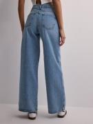 Vero Moda - Wide leg jeans - Medium Blue Denim - Vmremy Mr Wide Denim Jeans DO326 Po - Jeans