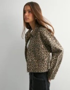 Vero Moda - Mønstret - Vmnixi Ls Denim Leo Jakcet