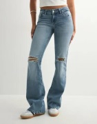 Nelly - Blå - Low Waist Perfect Bootcut Jeans