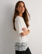 Nelly - Hvid - Lace Detail Tee