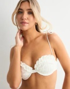 Nelly - Hvid - Ruffle Anglais Push Up Bikini Bra