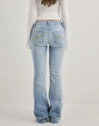 Nelly - Blå - Low Waist Bootcut Stitch Jeans