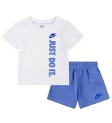 Nike ShortssÃ¦t - T-shirt/shorts - Nike Polar